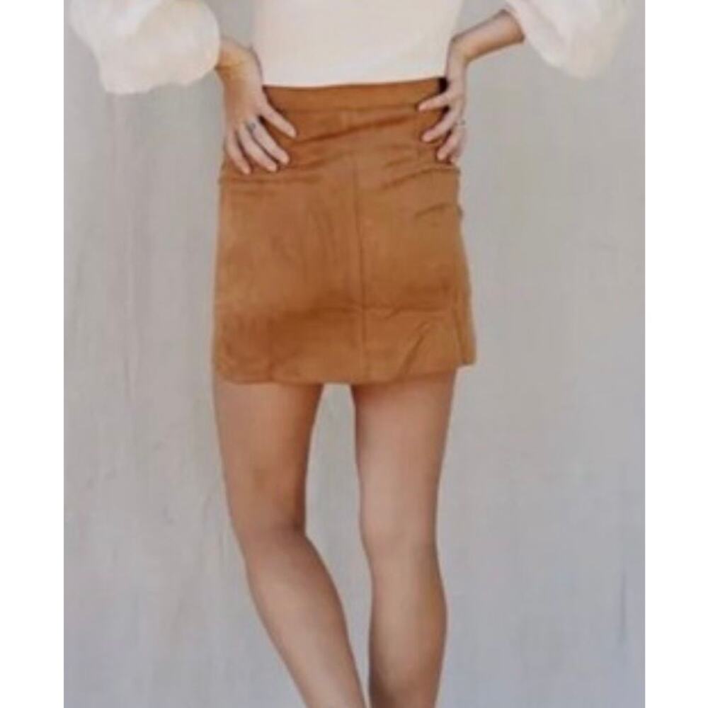 Flying Tomato Unique Vintage Brown Faux Suede Western Fringe Mini Skirt S NWOT - Picture 2 of 3